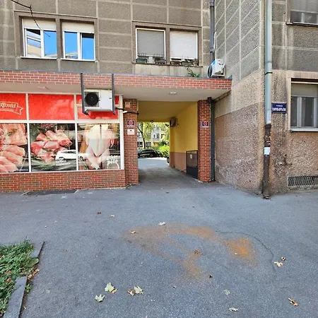 Апартаменты Alone 2 Zemun