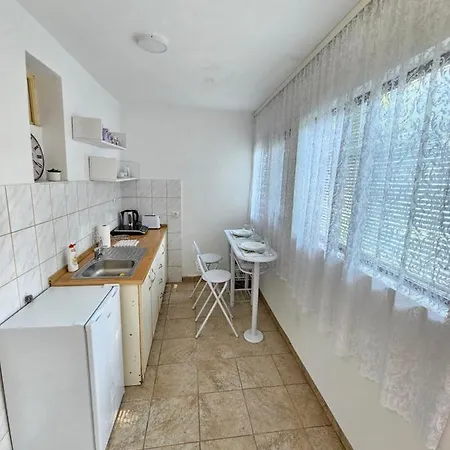 Апартаменты Alone 2